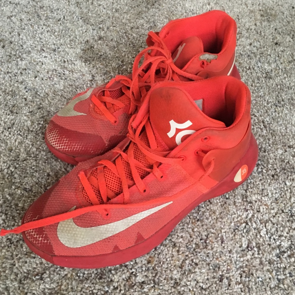 KD Trey 5 IV “Bright Crimson”